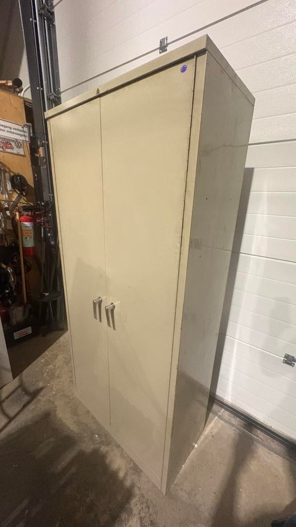 Stalen kast metalen kast ahrend garagekast, Huis en Inrichting, Kasten | Roldeurkasten en Archiefkasten, Ophalen, Gebruikt, 50 tot 100 cm