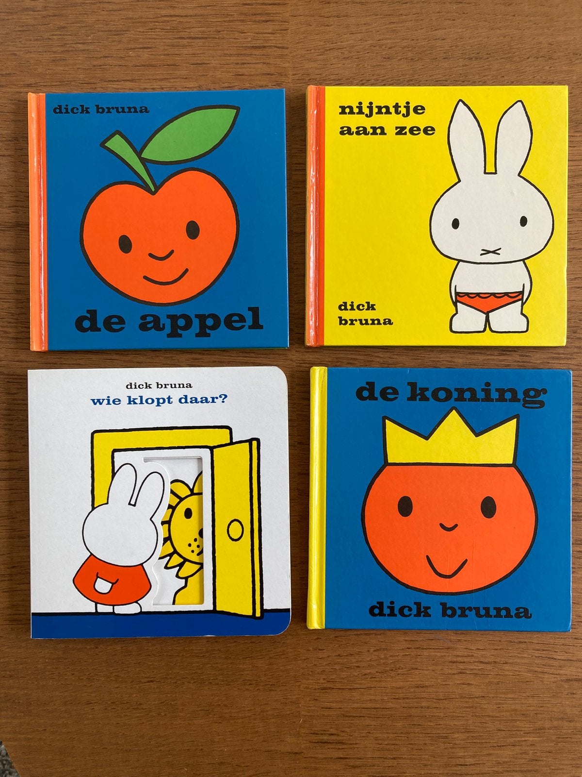 Dick Bruna, vier boekjes, Boeken, Ophalen of Verzenden, Zo goed als nieuw, 3 tot 4 jaar