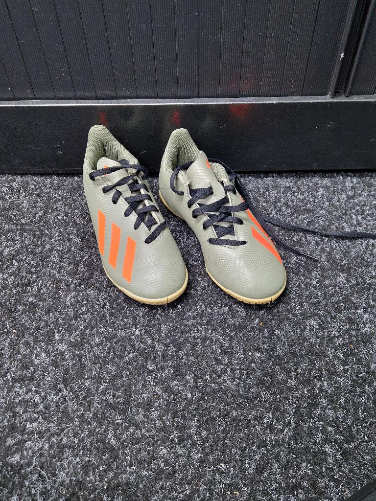 Adidas Junior Indoor, Zaal. Maat 33, Adidas, Jongen of Meisje, Schoenen, Nieuw