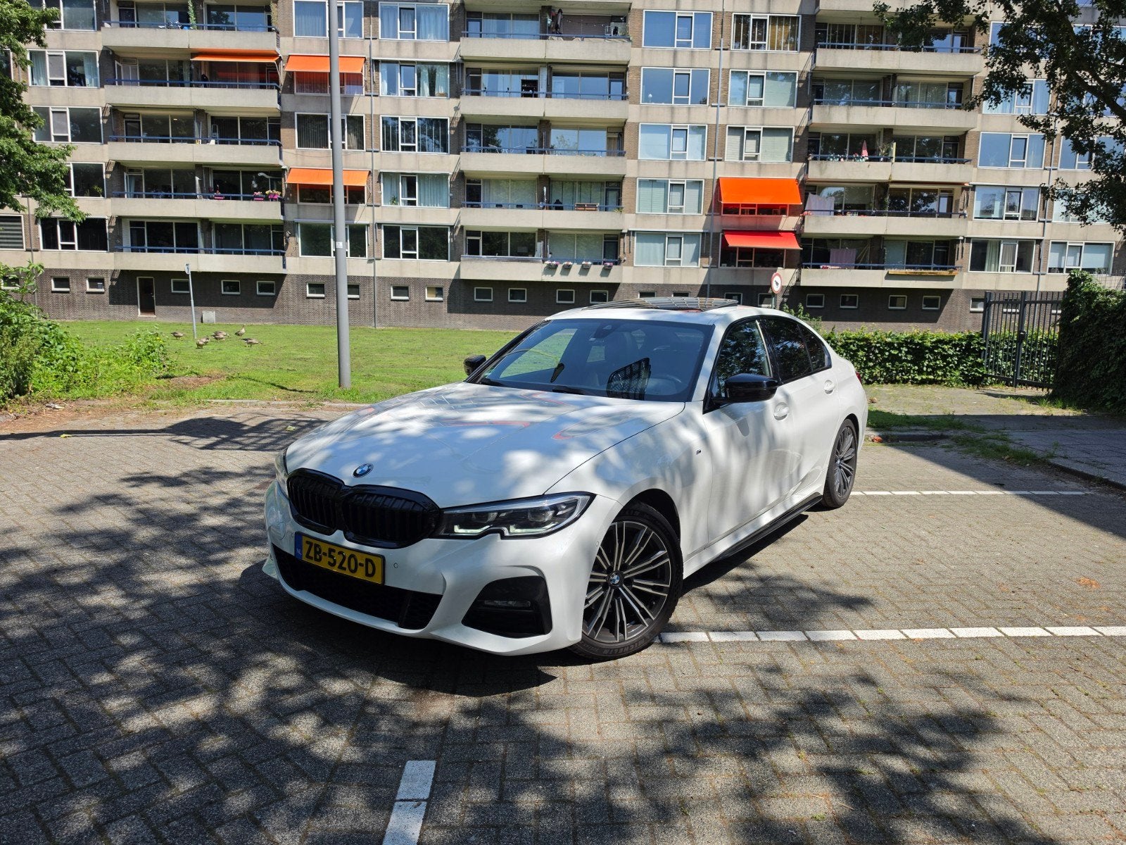 BMW 3-Serie 320i 184pk Aut 2019 Wit, Auto's, BMW, 1998 cc, 4 cilinders, Lane Keeping Assist, Wit
