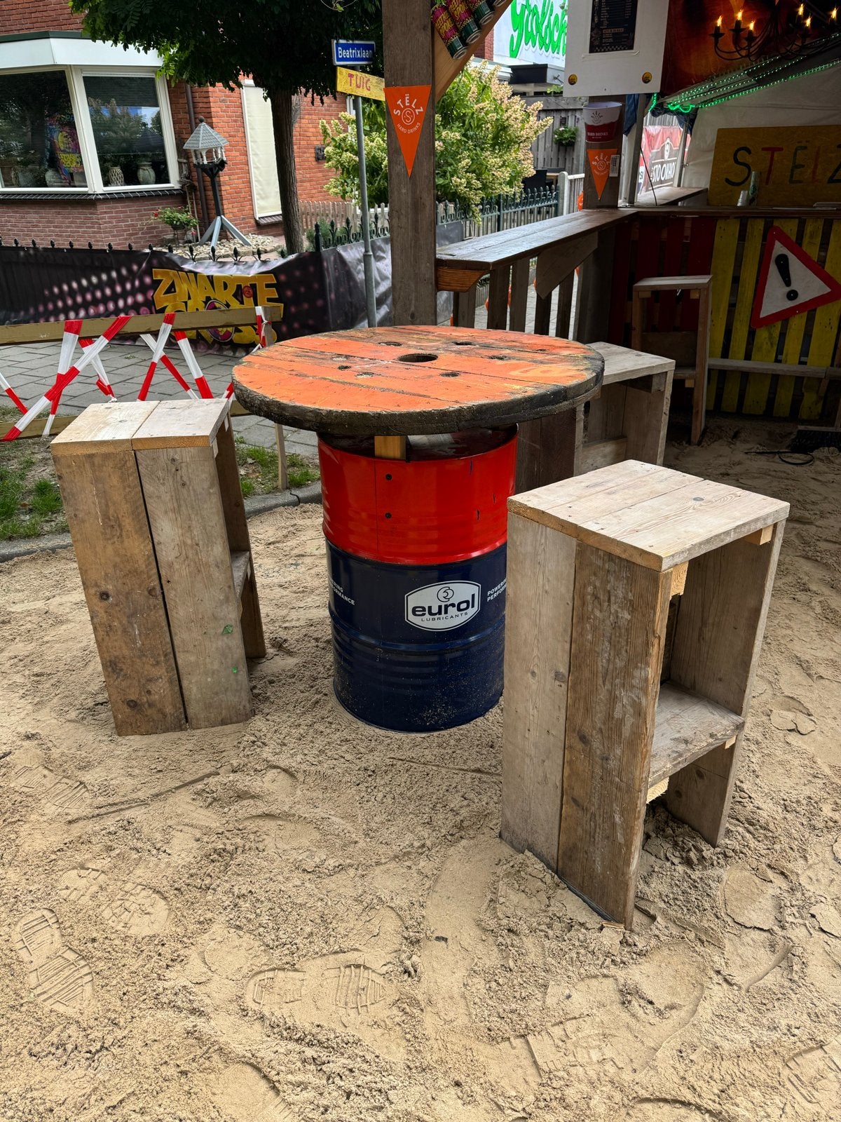 Stamtafel met barkrukken, Huis en Inrichting, Ophalen, Gebruikt, 90 cm of meer, Hout