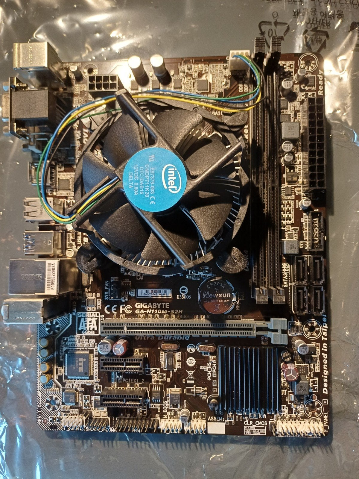 Gigabyte H110M-S2H-CF Moederbord met Intel Core i5-7400, Computers en Software, Moederborden, Ophalen, Gebruikt, Intel, 1151 LGA
