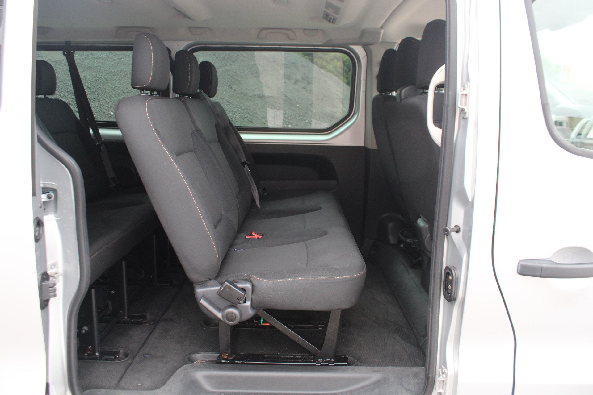 Renault Trafic Passenger 1.6 dCi Grand Expression Energy, Voorwielaandrijving, Stof, Gebruikt, 2000 kg