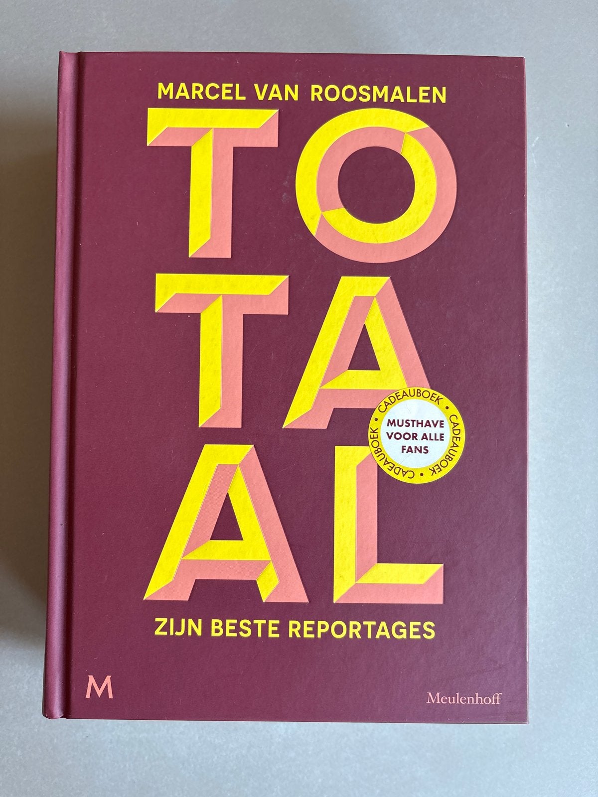 Totaal: Zijn Beste Reportages - Marcel van Roosmalen, Ophalen of Verzenden, Zo goed als nieuw, Nederland