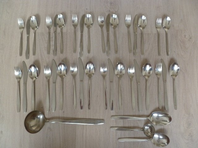 Bestek set. 39 delig: Vorken, messen, lepels + opscheplepels, Gero, Bestekset, Ophalen of Verzenden, Zo goed als nieuw