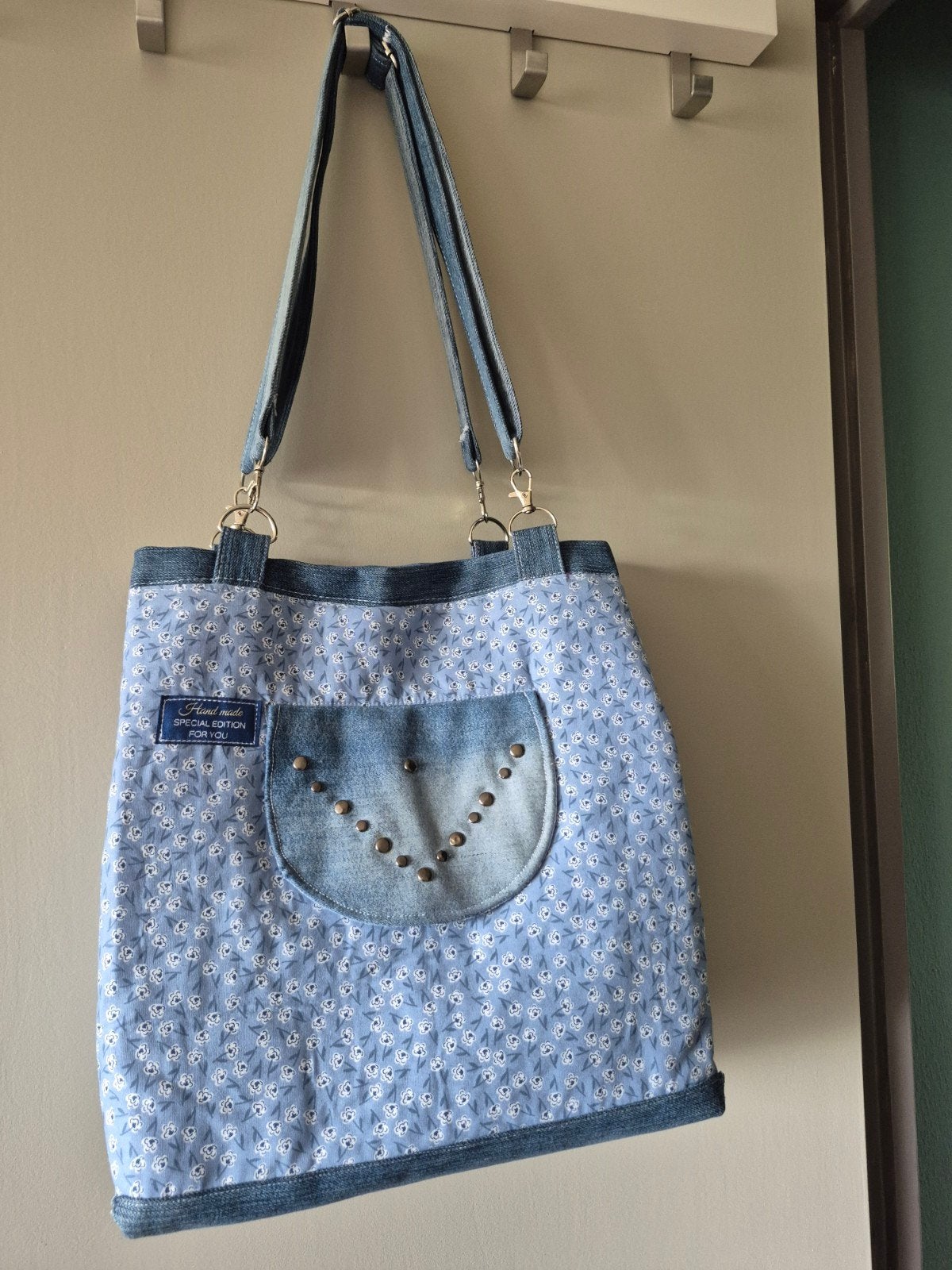 Nieuwe, zelfgemaakte schoudertas met denim details, Sieraden, Tassen en Uiterlijk, Tassen | Damestassen, Ophalen of Verzenden