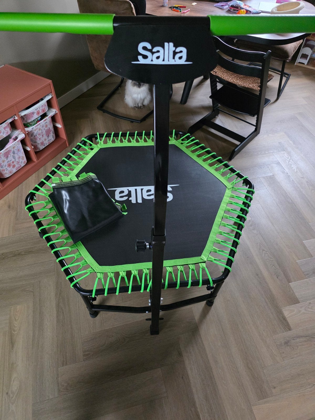 Salta trampoline met handvat en met nieuw reserve doek, Ophalen, Zo goed als nieuw, Metaal, Overige typen