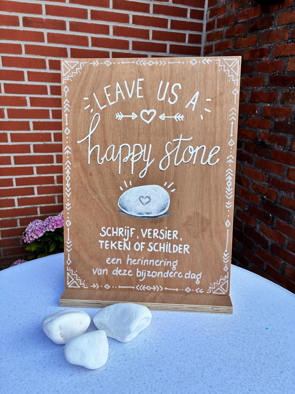 Uniek gastenboek Happy stones voor bruiloft ibiza feest, Ophalen, Zo goed als nieuw, Versiering, Geboorte of Huwelijk