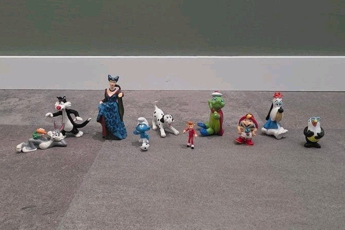 Verschillende poppetjes poppetje figuren figuur, Ophalen of Verzenden, Zo goed als nieuw