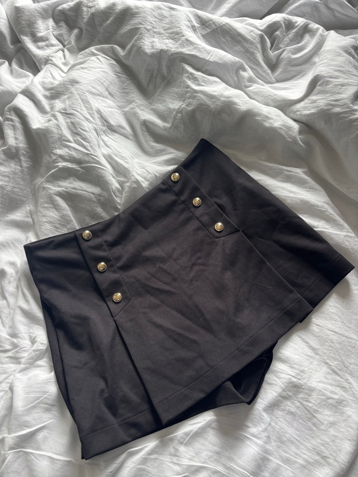 Zwarte broekrok H&M - Zo goed als nieuw, Maat 38/40 (M), Zwart, Ophalen of Verzenden, Zo goed als nieuw