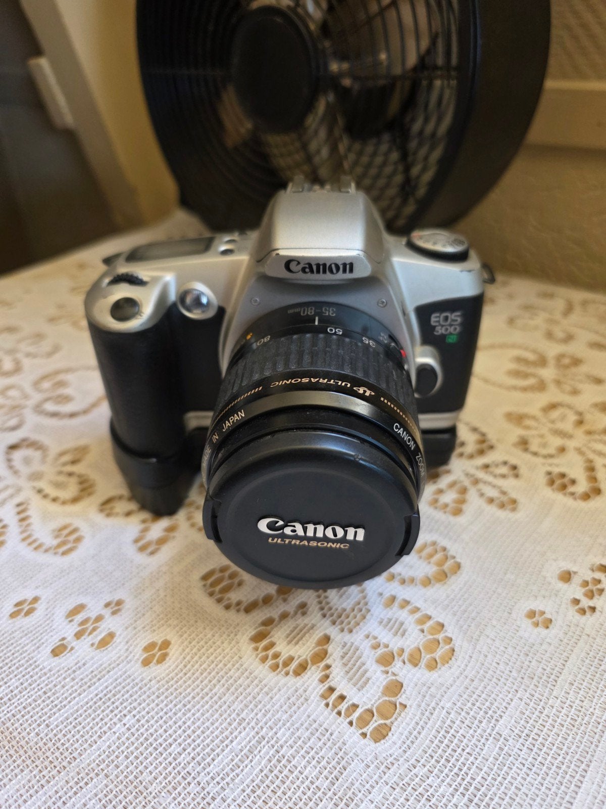 Canon EOS 300 spiegelreflexcamera met 28-80mm lens, Audio, Tv en Foto, Fotocamera's Analoog, Ophalen of Verzenden, Gebruikt, Spiegelreflex