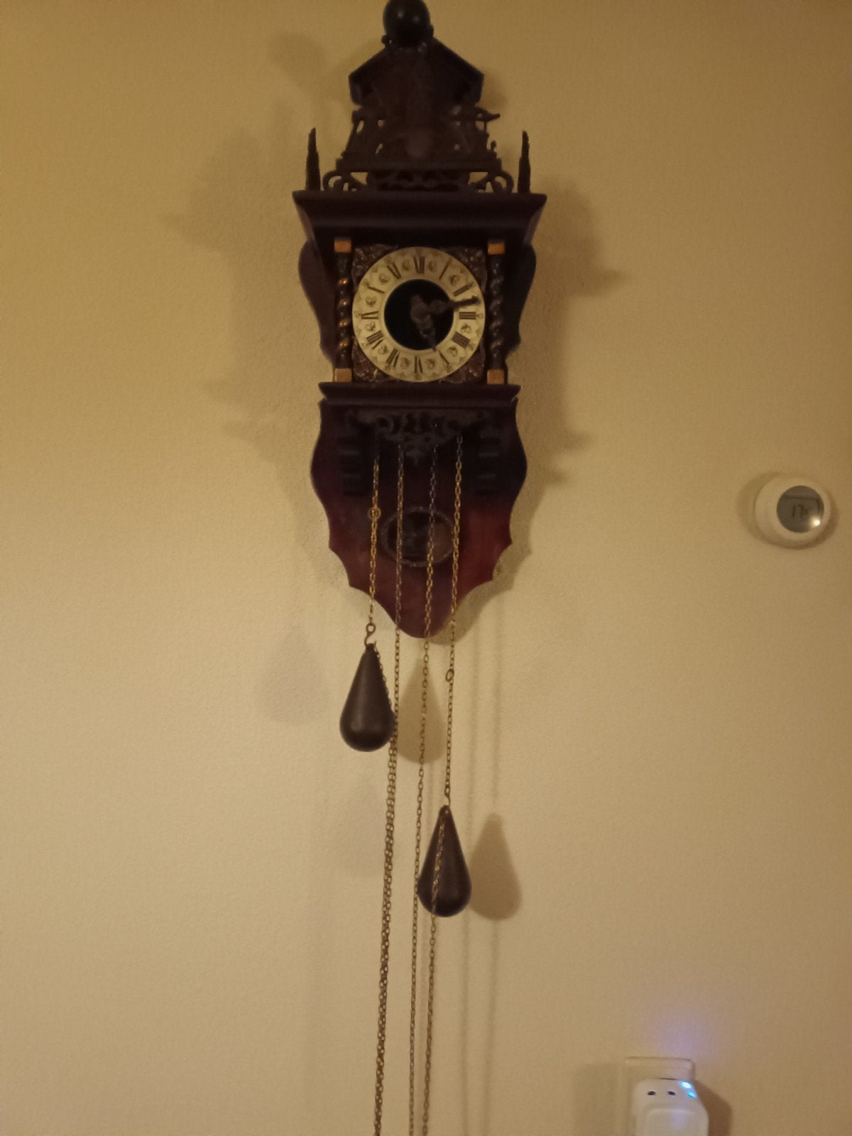 Antieke houten koekoeksklok, notenkleur, Ophalen