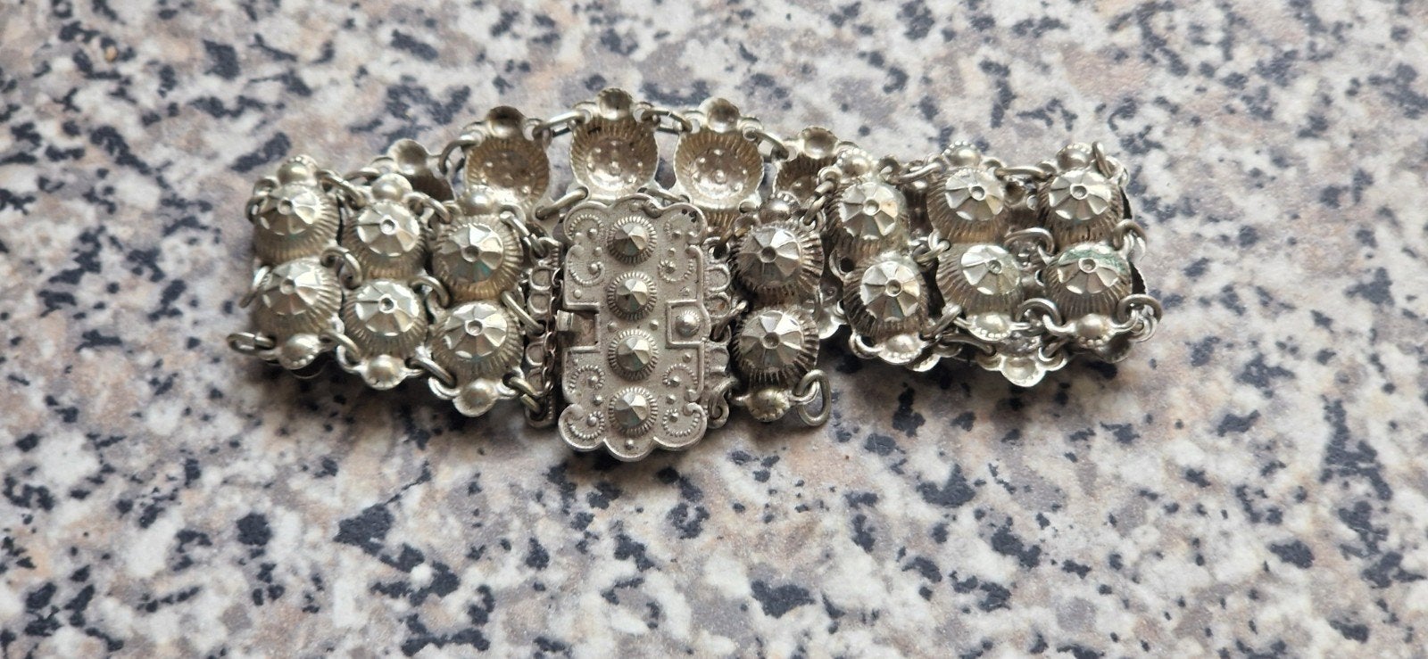 Antieke / Vintage Zilveren Zeeuwse Knopen Armband, Ophalen of Verzenden, Zilver, Armband