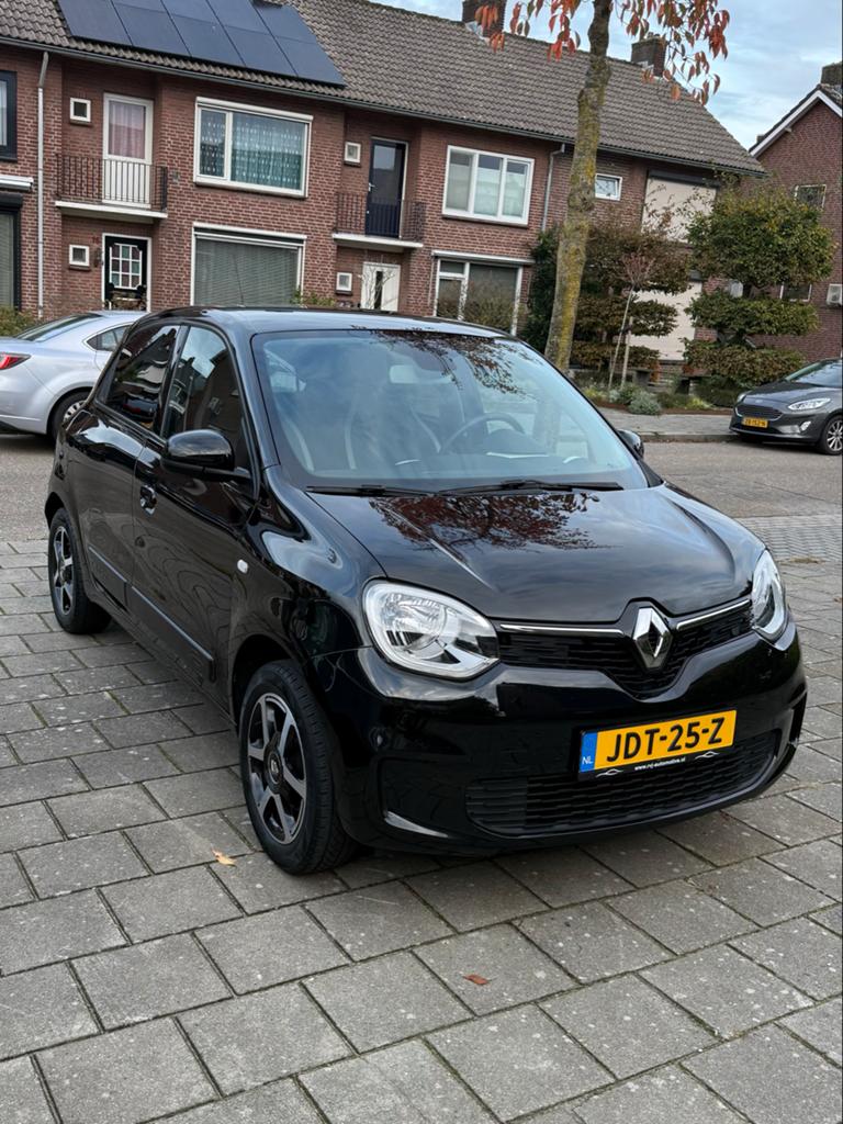 Renault Twingo met DISPLAY 0.9 Turbo TCe 93pk 2020 Zwart, 898 cc, 4 stoelen, Zwart, Handgeschakeld