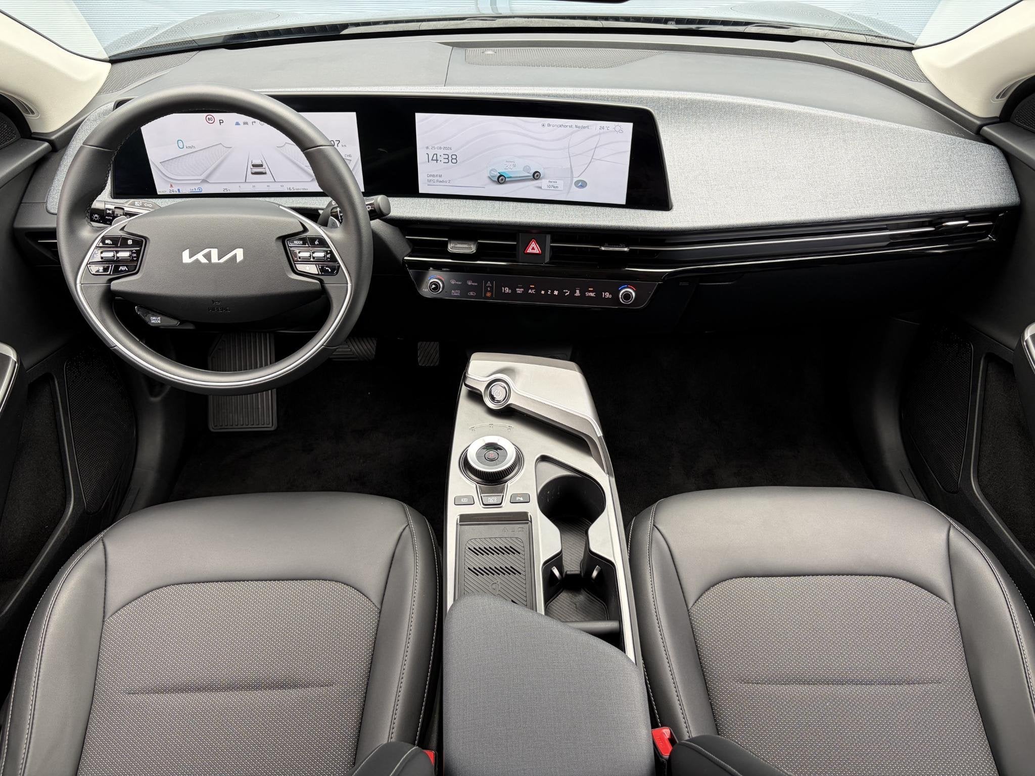 Kia EV6 Edition 77.4 kWh / SOH 100% / Fabrieksgarantie tot 0, Auto's, Automaat, 228 pk, Gebruikt, Zwart