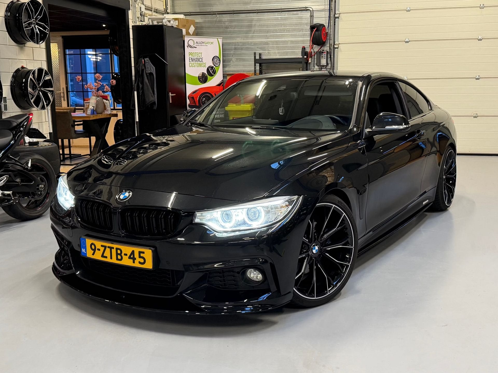 BMW 428 i 245pk Aut8 20" M-Sport | Headup | Navi-Carplay | S, Auto's, BMW, Automaat, Zwart, 4-Serie, Zwart
