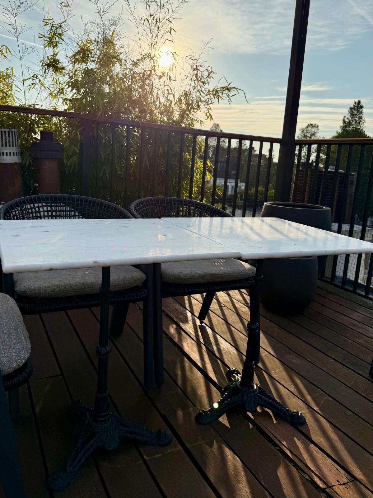 Marmeren tuintafel met gietijzeren onderstel, Ophalen, Gebruikt, Rechthoekig, Overige materialen