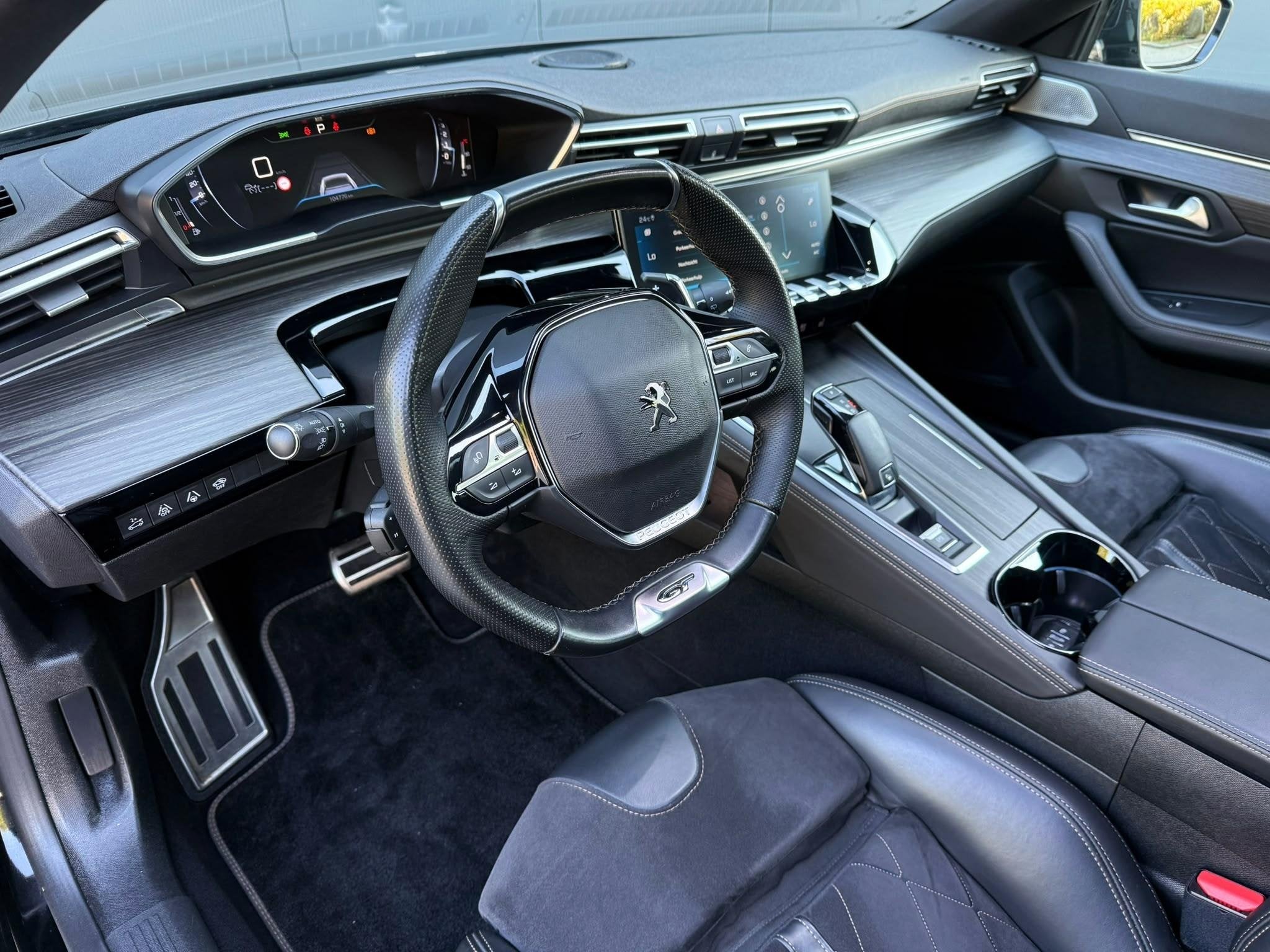 Peugeot 508 SW 1.6 PureTech GT Pano / Massage / Leder / Trek, 745 kg, Gebruikt, Euro 6, 4 cilinders