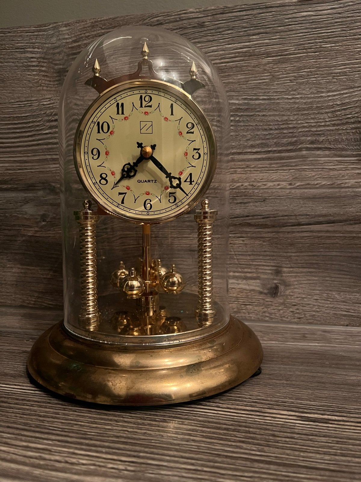 Vintage Penduleklok met Glazen Stolp - Goudkleurig, Antiek en Kunst, Ophalen of Verzenden