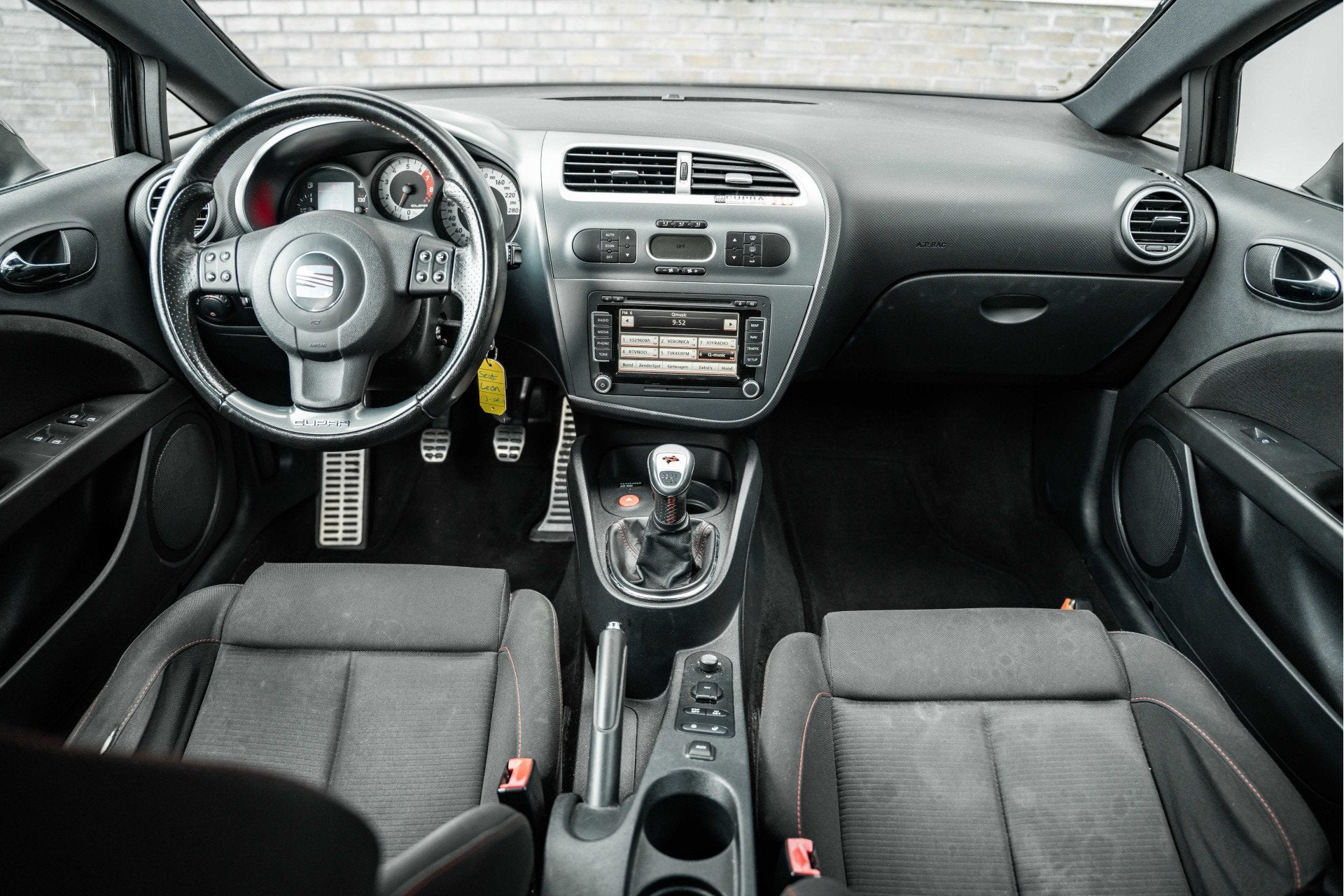 SEAT Leon 2.0 TFSI Cupra | 310 Limited Edition (bj 2010), Auto's, Voorwielaandrijving, Stof, Gebruikt, Zwart
