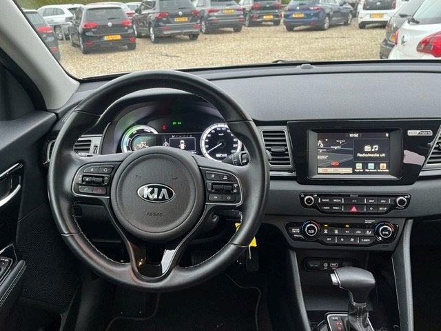 Kia Niro 1.6 GDi Hybrid DynamicLine, Carplay, Camera, Trekha, Dealer onderhouden, Stof, Gebruikt, Met garantie (alle)