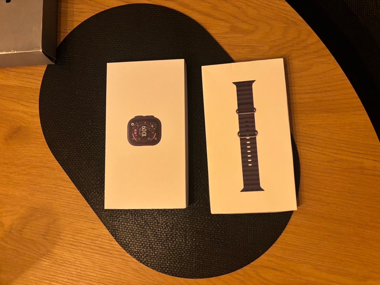 Apple Watch Ultra 2 met Alpine Loop bandje, Sieraden, Tassen en Uiterlijk, Smartwatches, Afstand, Zwart, IOS, Ophalen of Verzenden