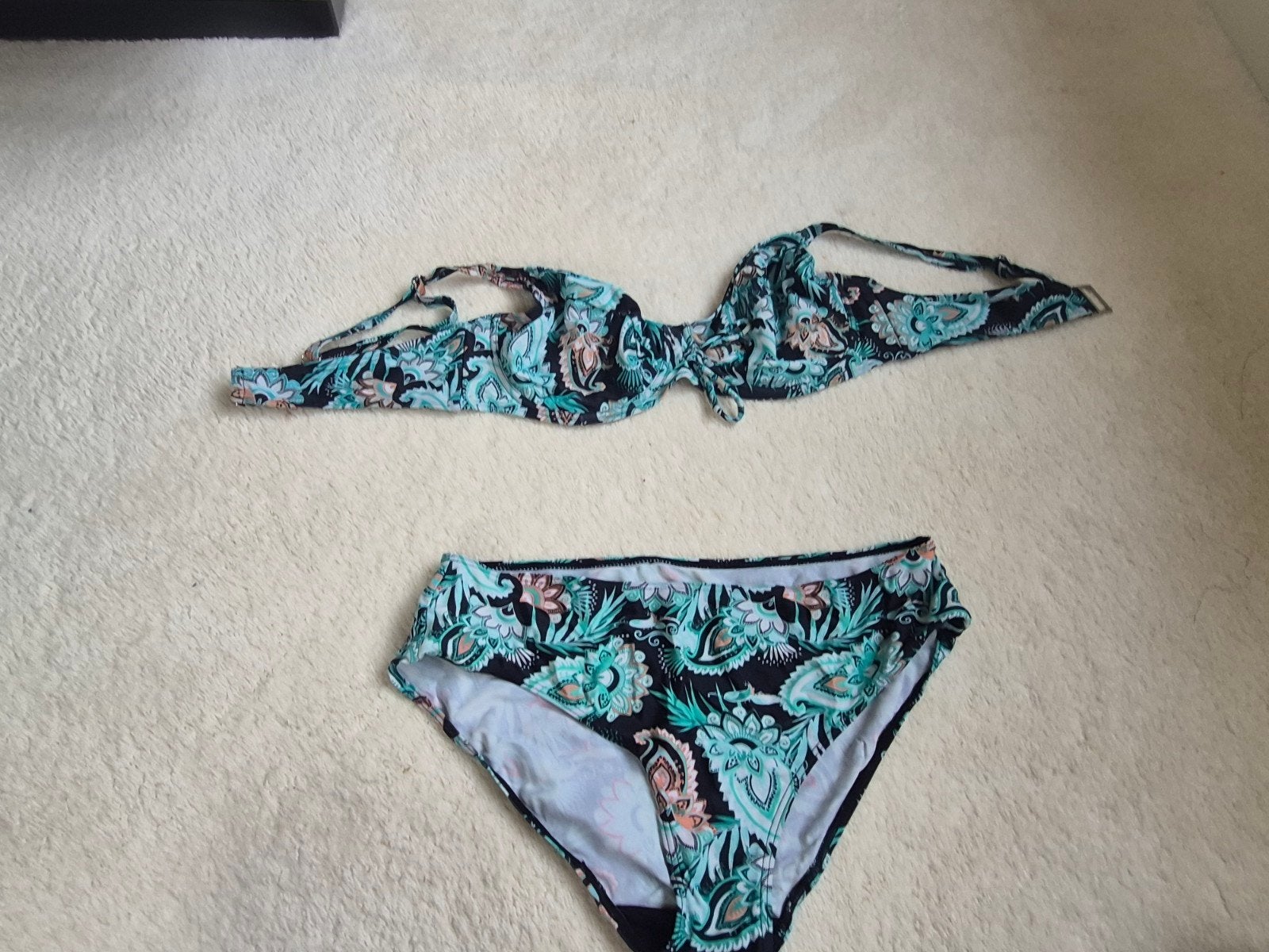 Bikini set met bloemenprint - 80E, L, Zwart, Bpc bonprix collection, Ophalen of Verzenden, Bikini