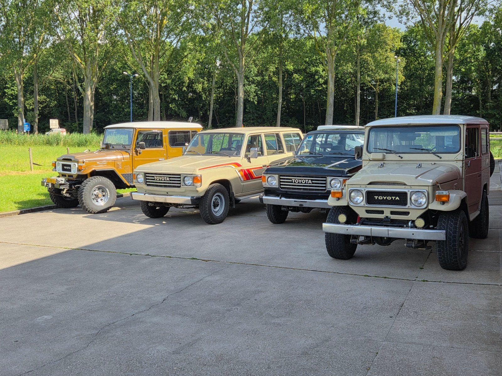 Toyota landcruiser 80 bj40 hzj73 bj42 bj45 gevraagd., Particulier, Te koop