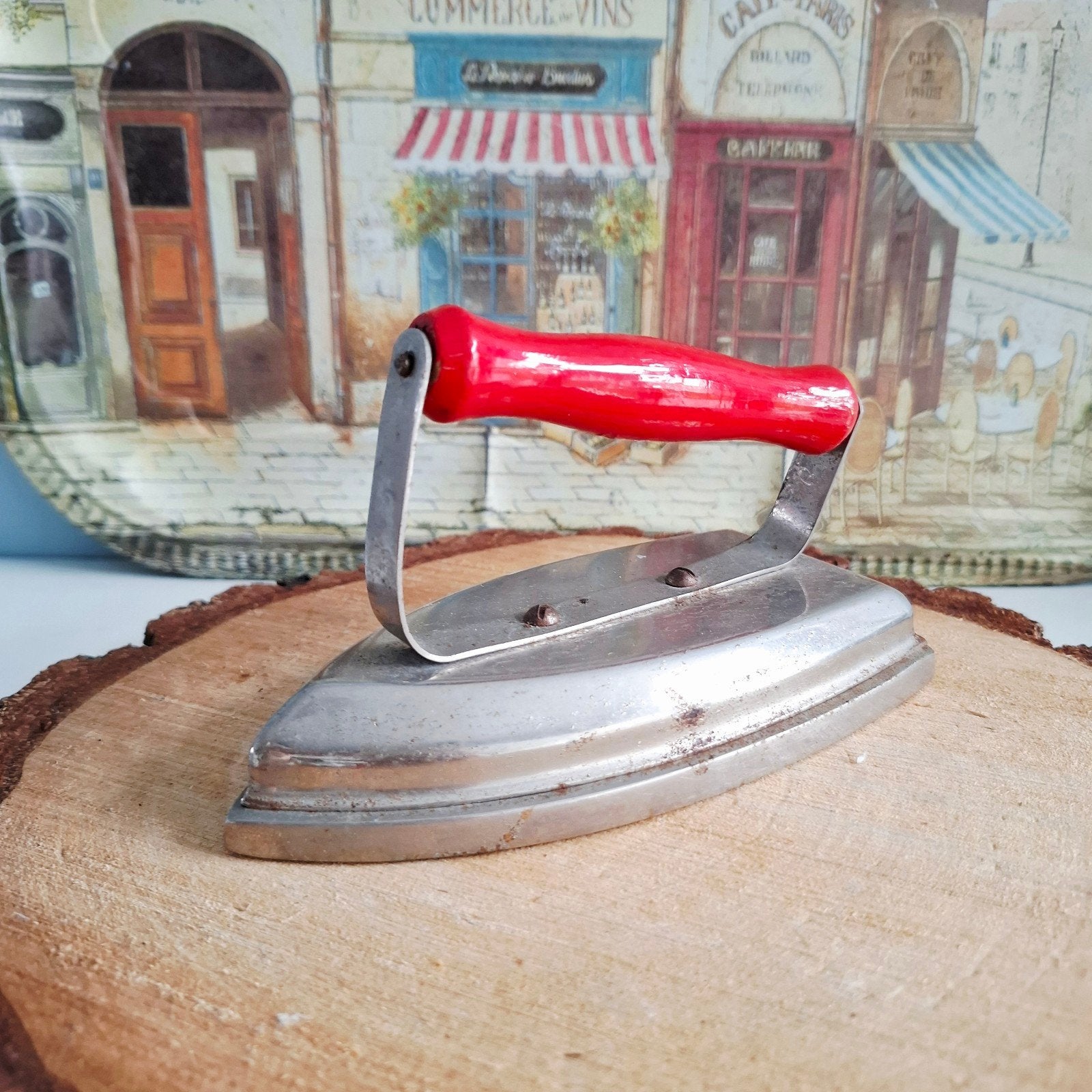 Vintage decoratief (kinder)strijkijzer met rood handvat, Ophalen of Verzenden