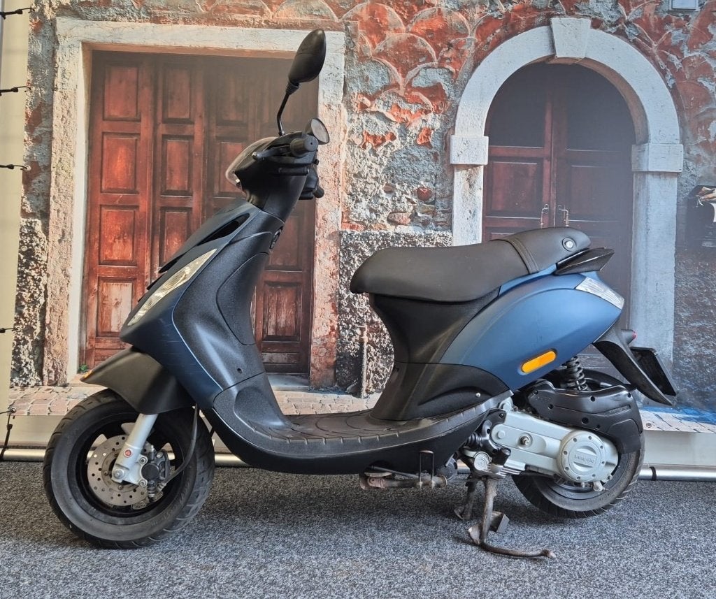 Piaggio Zip - Snorscooter - 2017 - 10283 KM, Ophalen, Info@recycle-ride.nl, Zip, Zo goed als nieuw