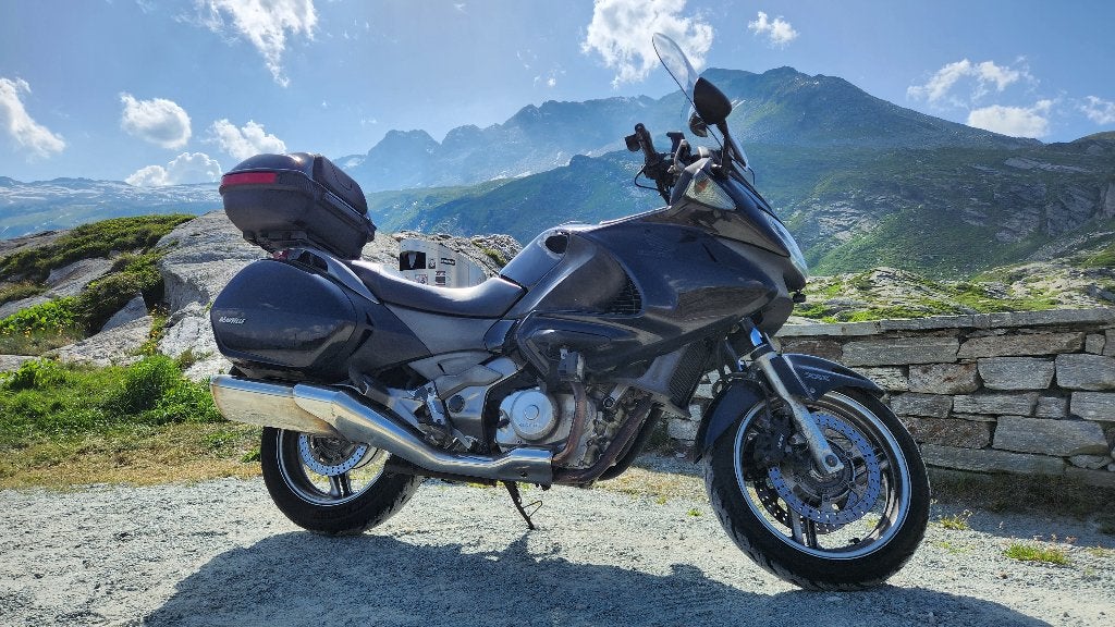 Honda NT 700 V, 2 cilinders, LED Verlichting, Motorrijbewijs A, Gebruikt