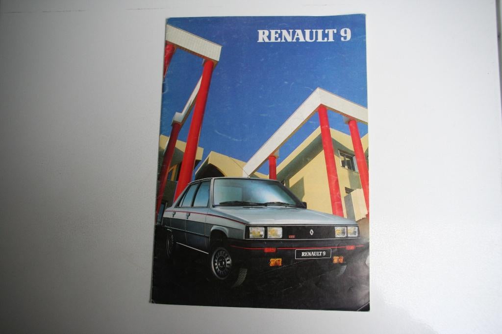Folder Renault 9 (1982) (30), Ophalen of Verzenden, Gelezen, Renault