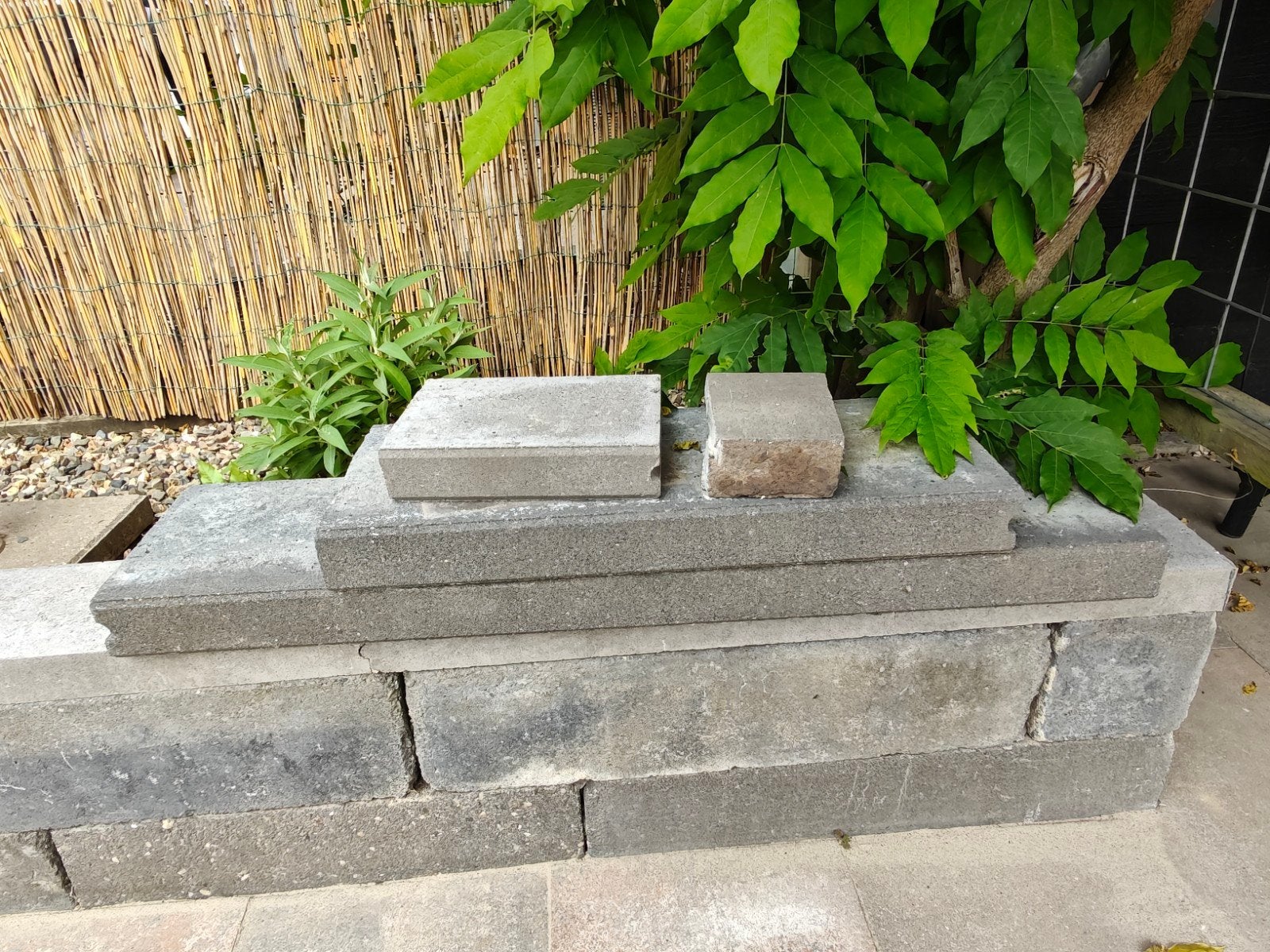 Gratis diverse opsluitbanden - Verschillende maten, Tuin en Terras, Ophalen, Gebruikt, Beton, Overige typen