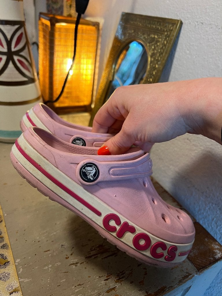 C 13 roze meisjes Crocs 30 31 schoenen zo goed als nieuw!, Crocs, Meisje, Schoenen, Ophalen of Verzenden