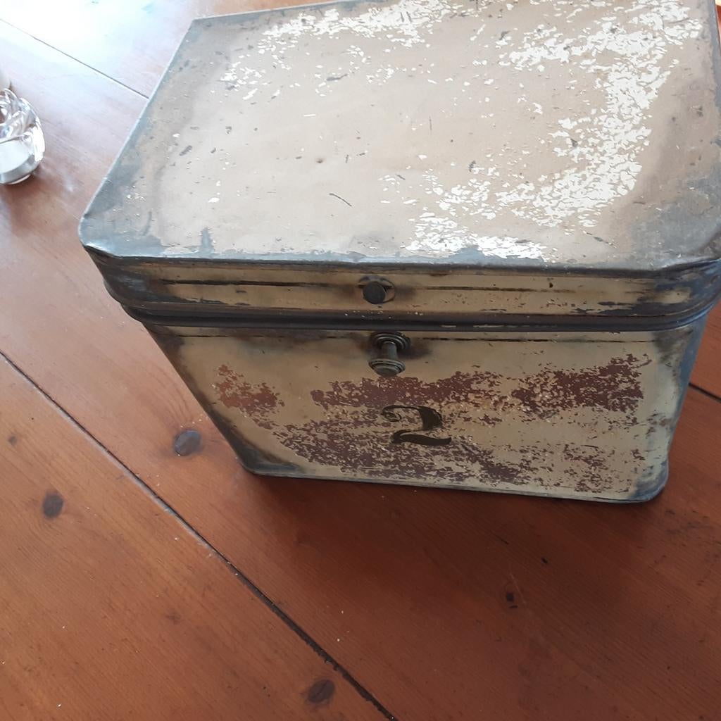 Antiek  koek blik uit bakkerswinkeltje., Ophalen of Verzenden, Gebruikt, Overige