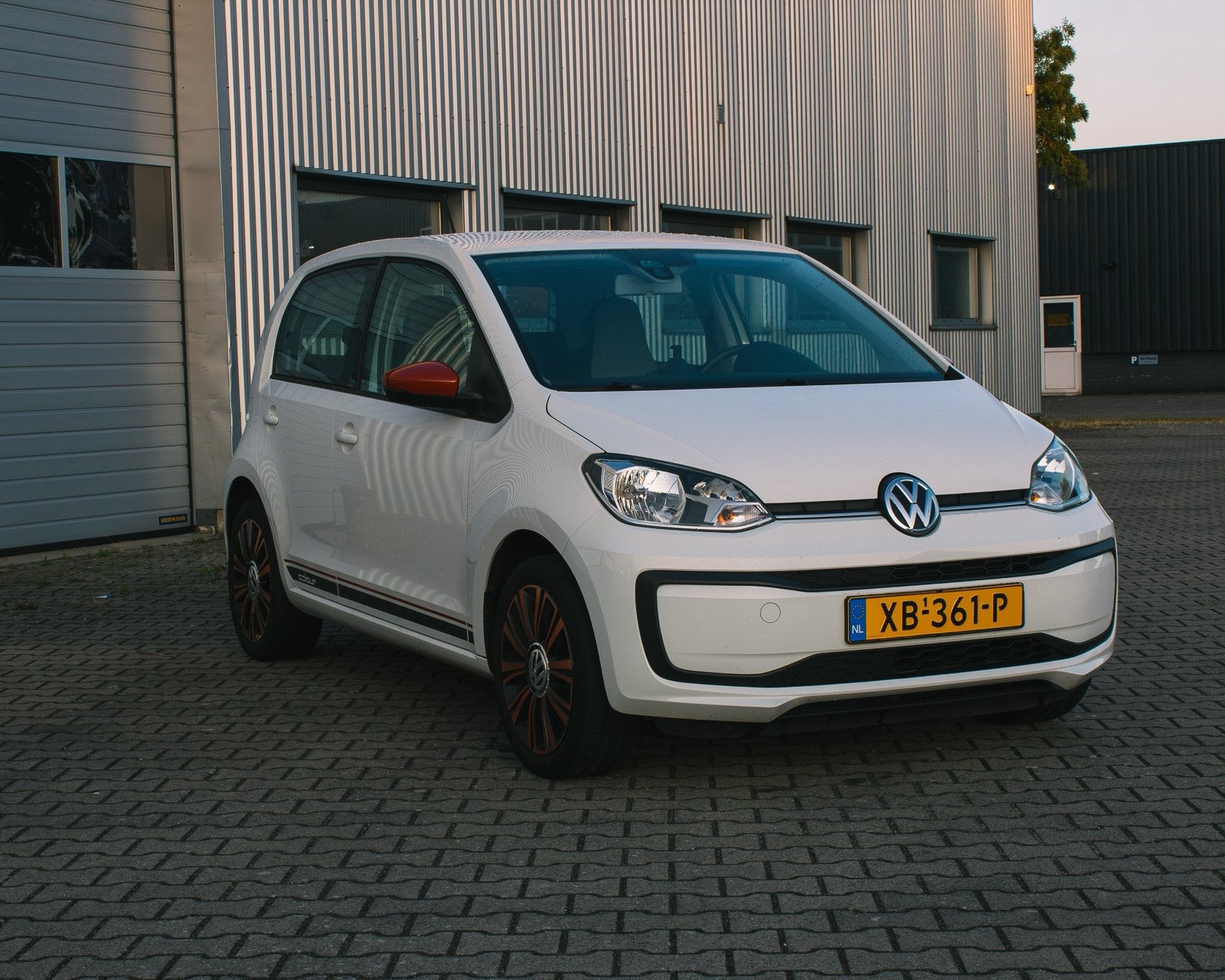 Volkswagen up! 1.0 Color Edition 44KW 5-DRS 2018 Wit, Voorwielaandrijving, 4 stoelen, Wit, Origineel Nederlands