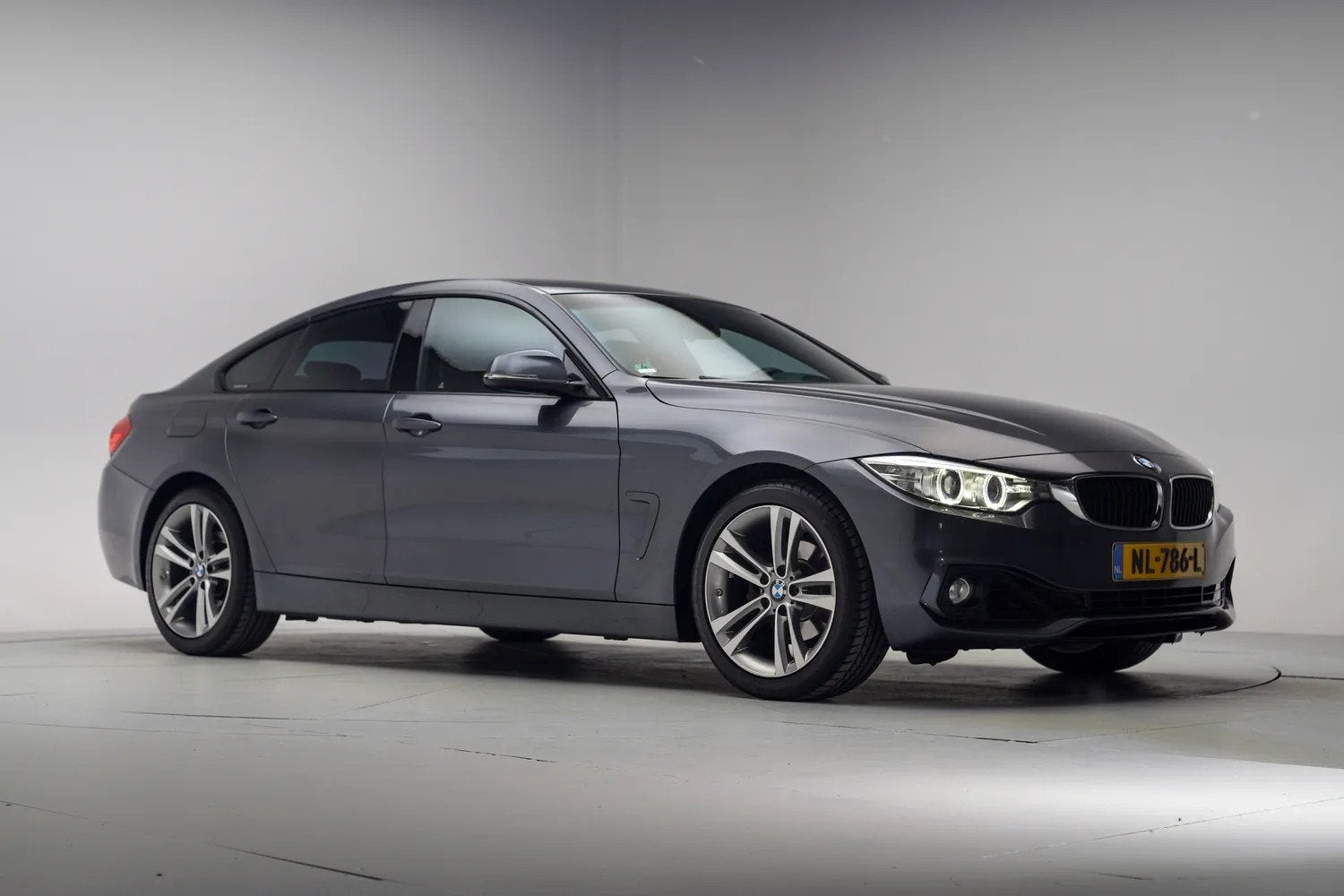 Foto 37 van BMW 4 Serie Gran Coupe 418i High Executive Aut. [ Sportstoel