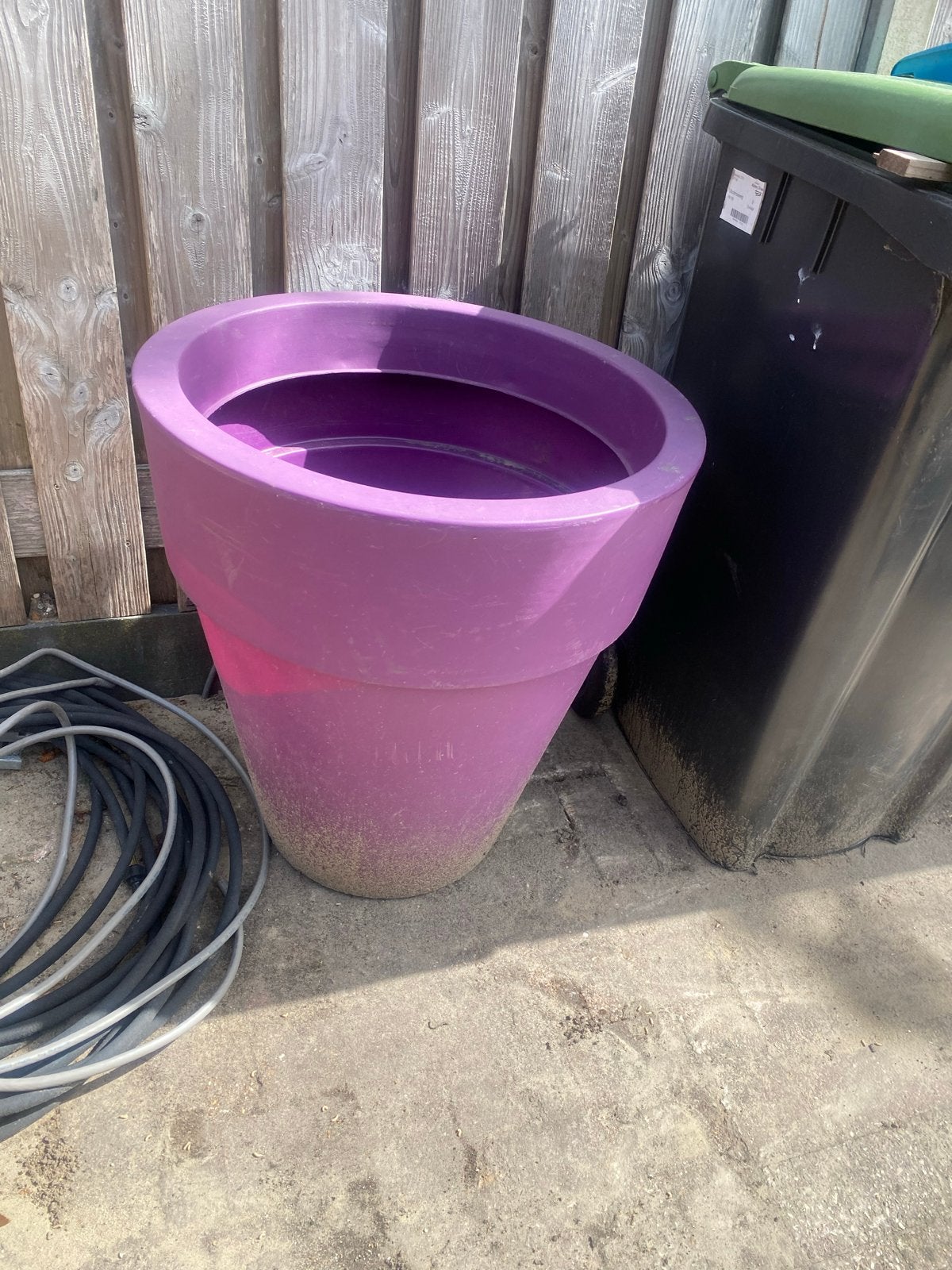 Grote paarse bloempot voor buiten, Ophalen, Kunststof, Gebruikt, 40 cm of meer
