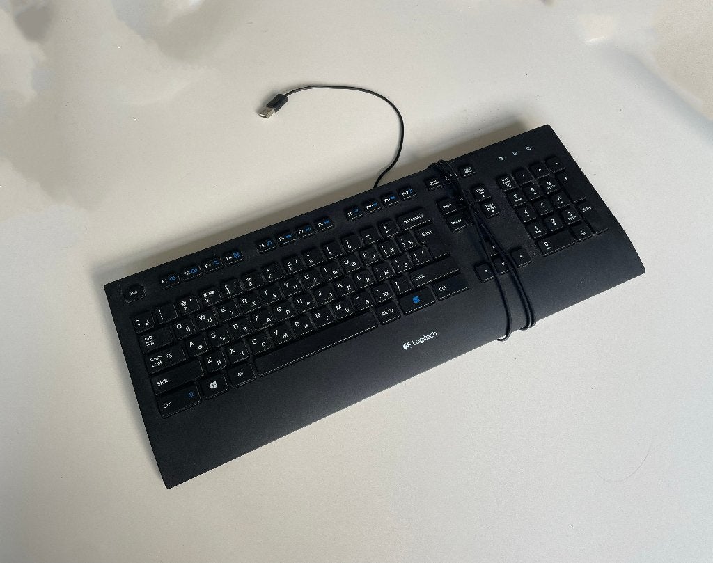 Logitech K280e toetsenbord – bedraad USB – full-size, Computers en Software, Ophalen, Logitech, Zo goed als nieuw, Qwerty