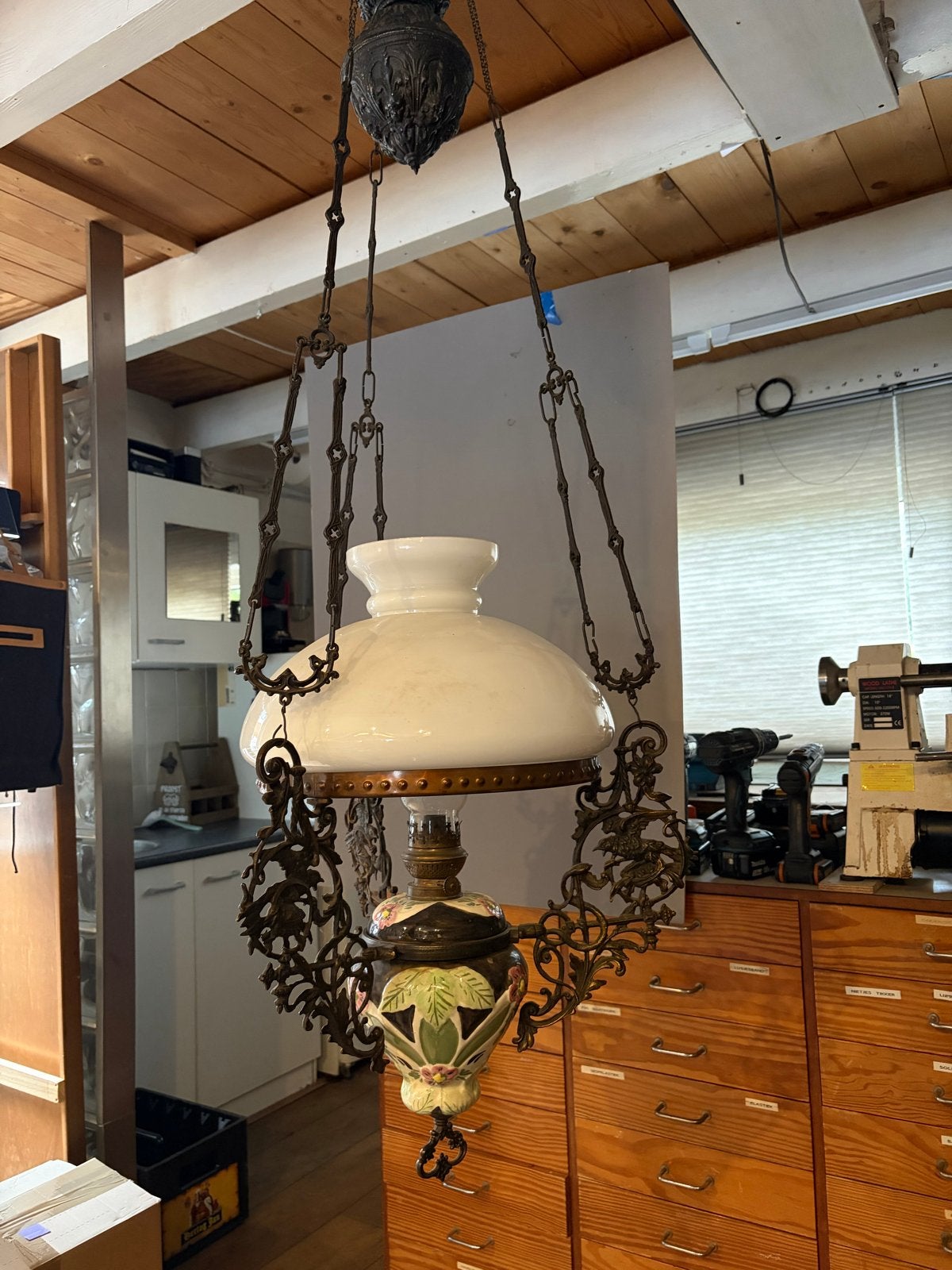 Antieke Petroleumlamp - Hanglamp met Keramiek en Brons, Antiek en Kunst, Ophalen