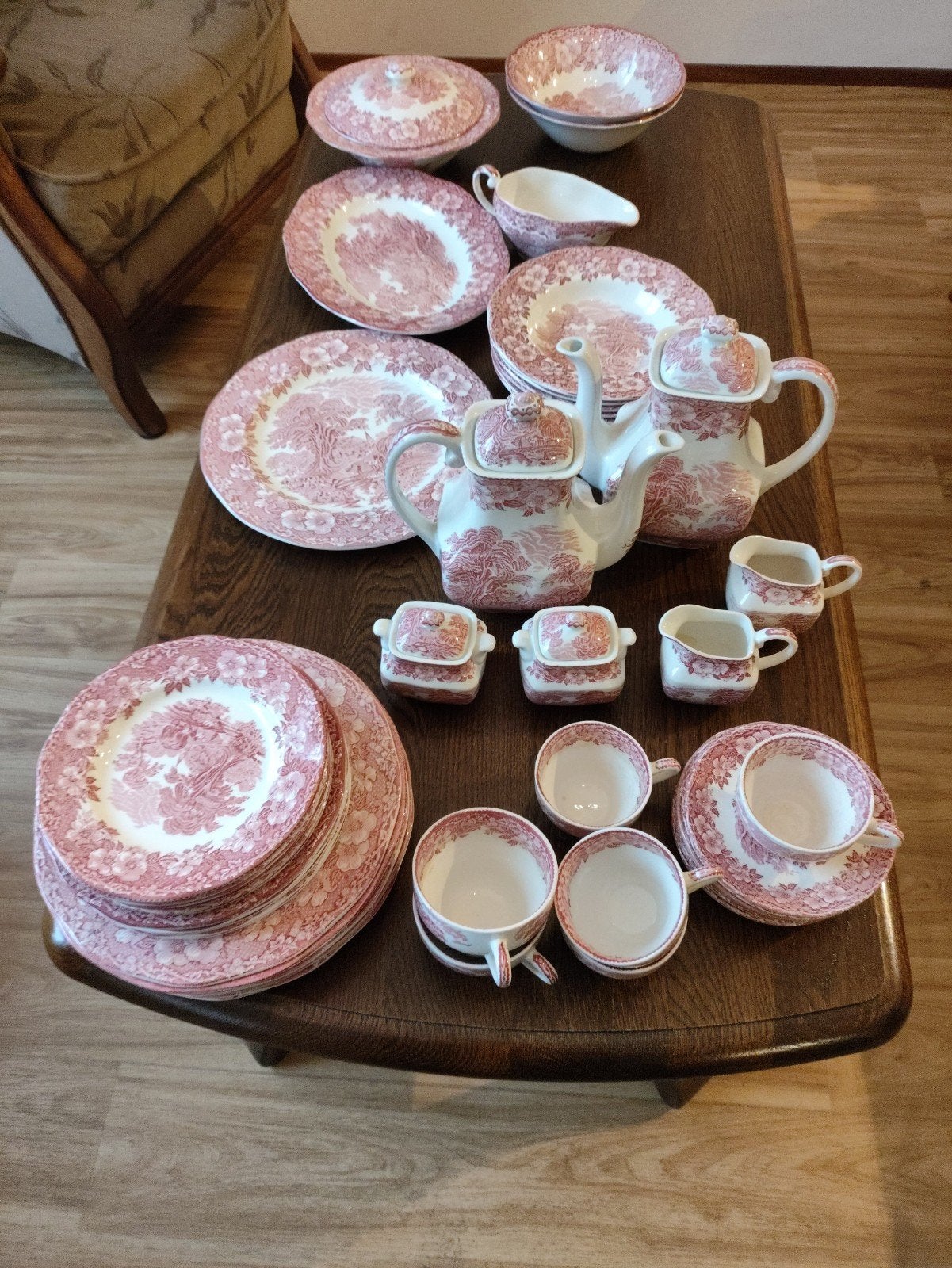 Koffie- en eetservies Wedgwood Woodland., Ophalen