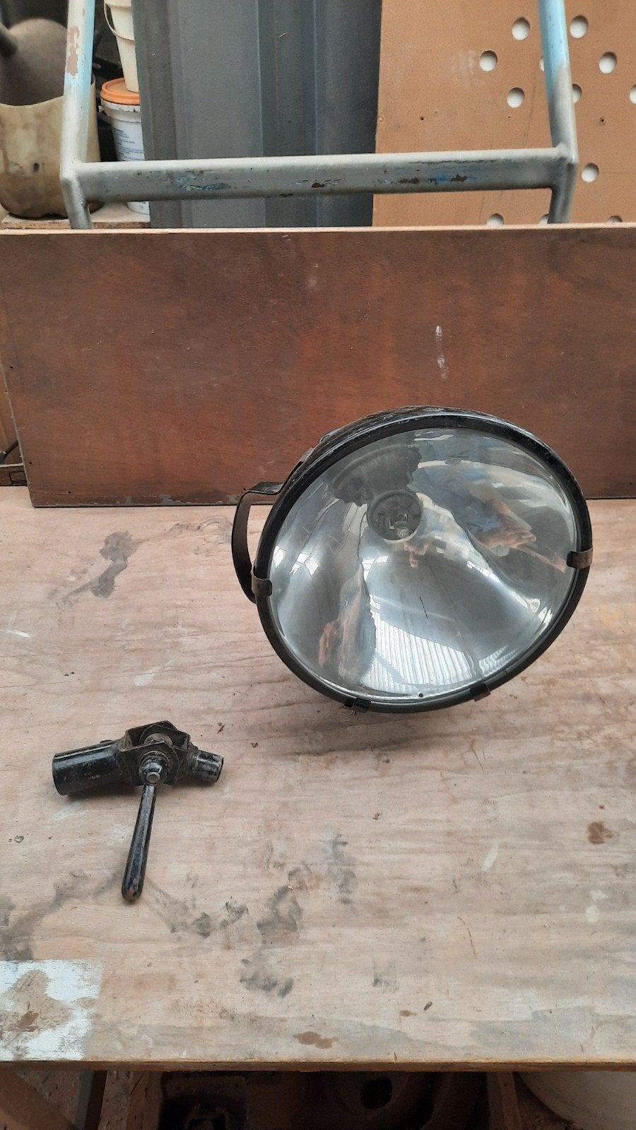 Vintage Hella zoeklicht brandweer, Ophalen