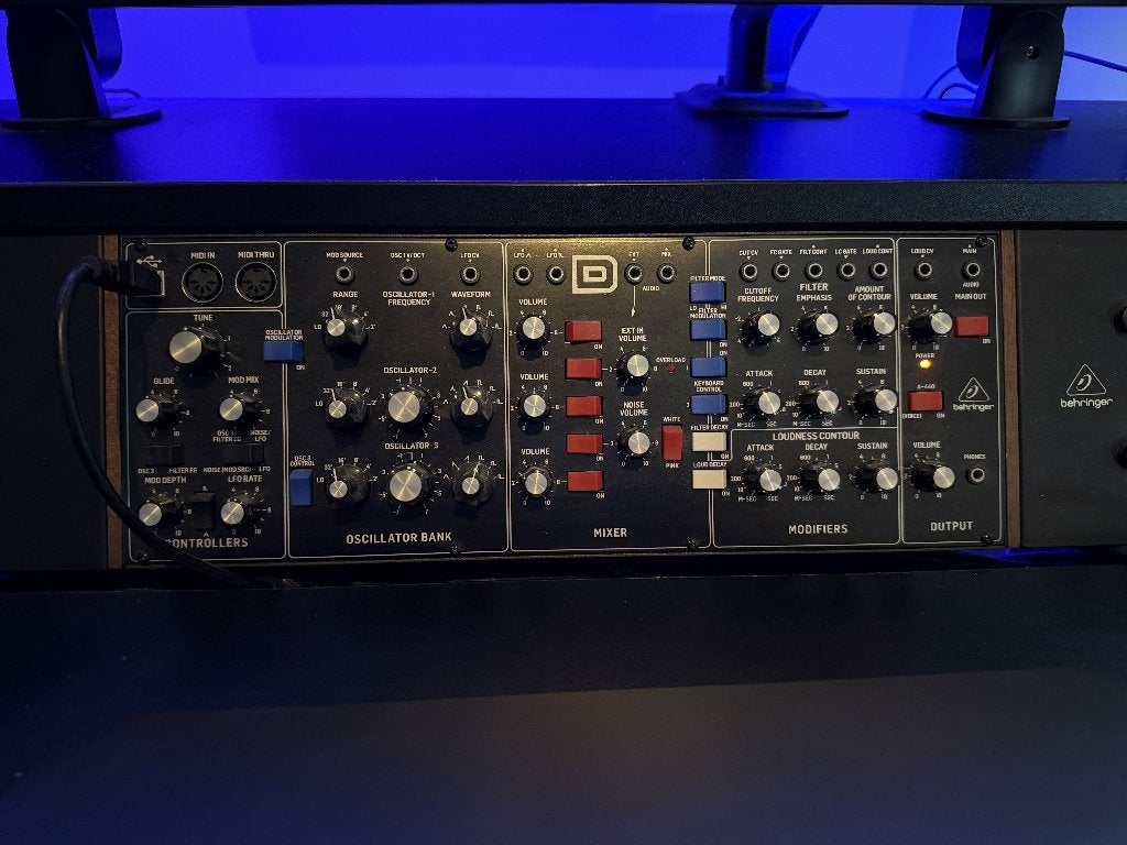 Behringer Model-D Synthesizer, Muziek en Instrumenten, Ophalen, Zo goed als nieuw, Overige aantallen, Overige merken