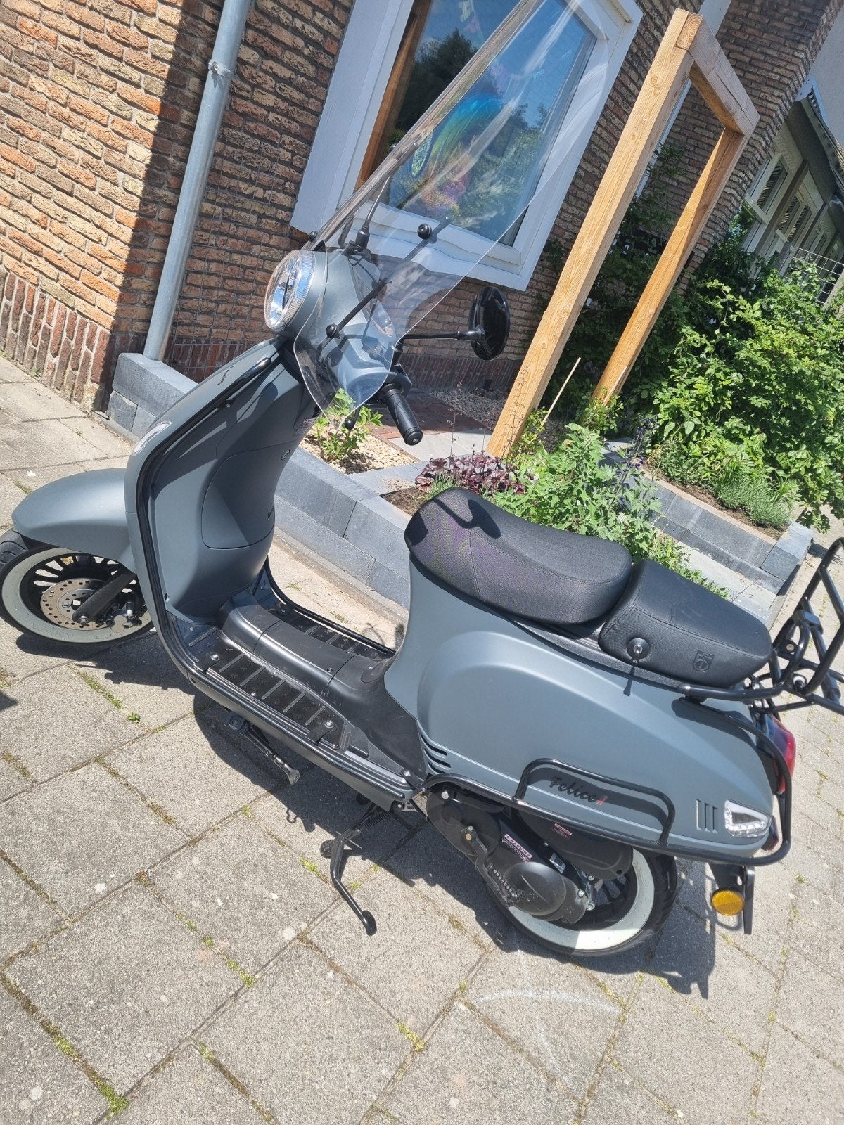 BTC Felice Luxery, Zo goed als nieuw, Benzine, Ophalen, Overige merken