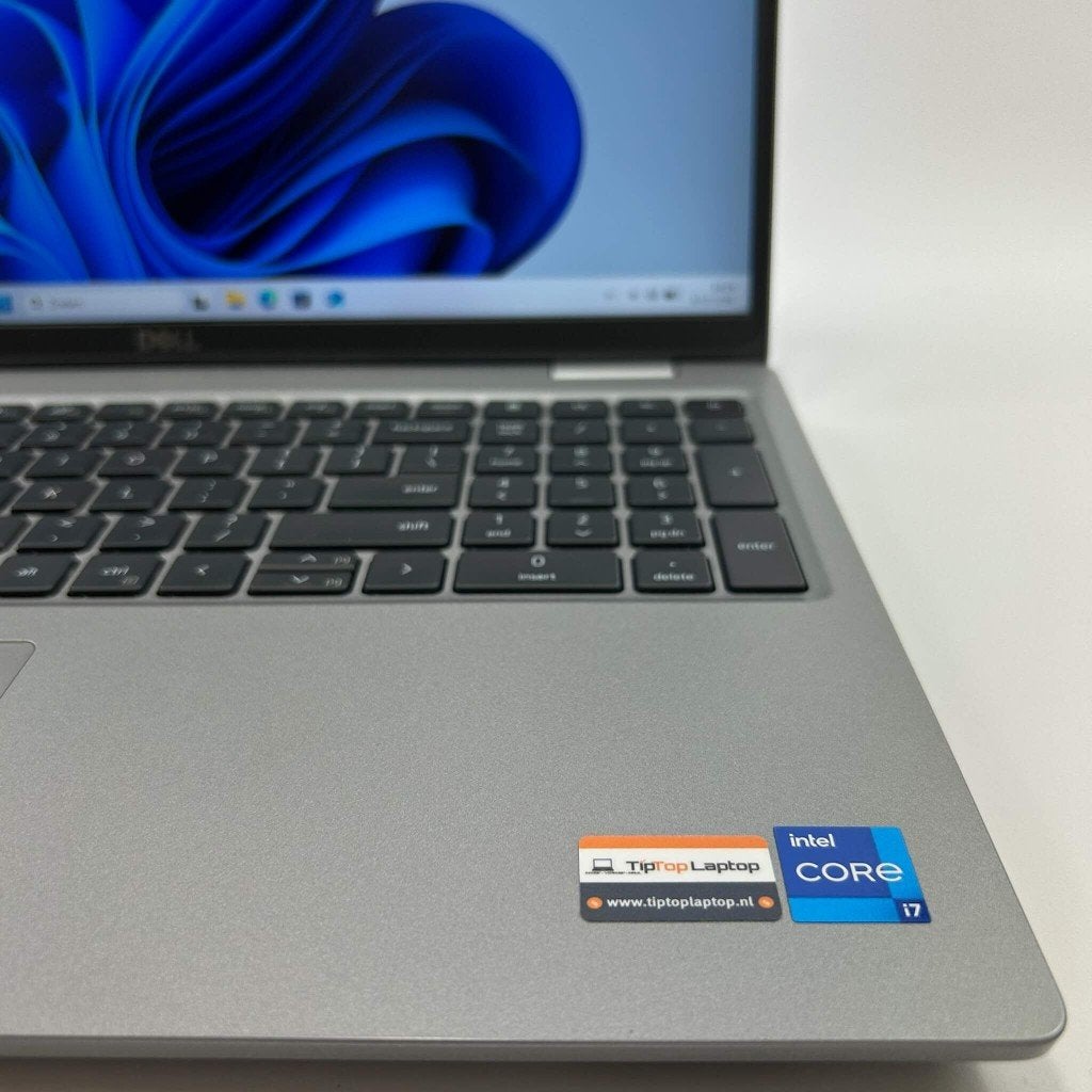 Dell Precision 3581 | i7-13700H | RTX A1000 | 32GB | 512GB, Refurbished, Intel® Core™ i7 , SSD, DELL