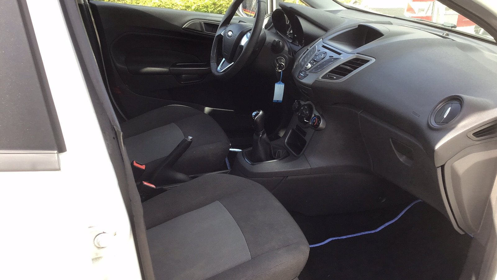 Foto 8 van Ford Fiësta1.25 82pk 5d 2015,grote beurt gehad +distributie