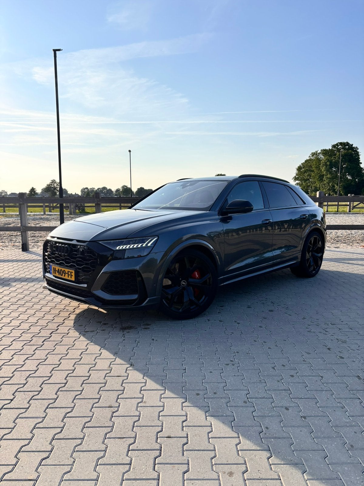 Audi Q8 Rsq8 Quattro 600PK Tiptronic 2020 Grijs, Auto's, Audi, Automaat, 8 cilinders, Vierwielaandrijving, 3996 cc