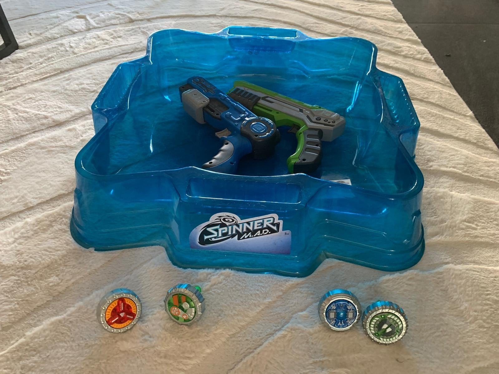 Spinner M.A.D. set met arena en 2 blasters, Ophalen of Verzenden