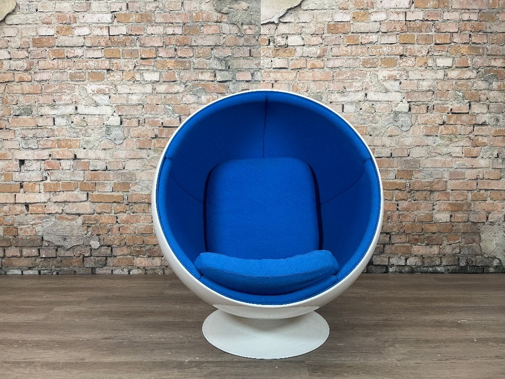 Eero Aarnio Originals Ball Chair – Felblauw | Eero Aarnio, Ophalen, Design, Overige materialen, 75 tot 100 cm