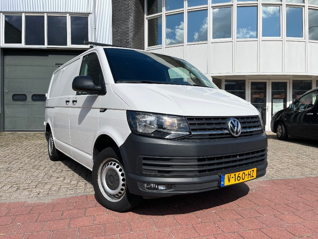 VW Transporter T6 2.0 | inrichting! | NAP | EURO 6 | 3000kg, Voorwielaandrijving, Stof, Euro 6, 4 cilinders